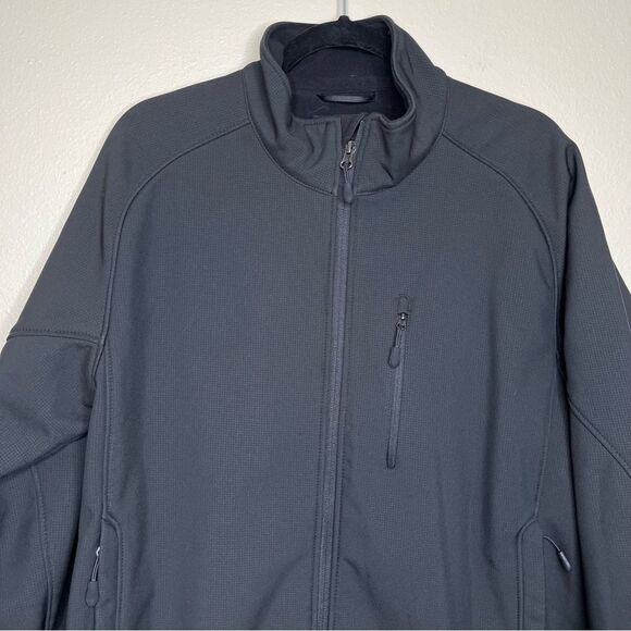 Kirkland Signature Soft Shell Black Jacket Water Resistant Pockets Men Large - Picture 3 of 12